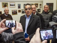 Nyomoz a rendőrség az ORÖ-elnök „papírozós” kampánya miatt