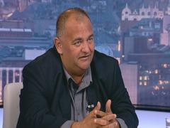 Egy �j politikai sz�vets�g alak�t�s�ba kezd �cs lemondott polg�rmestere