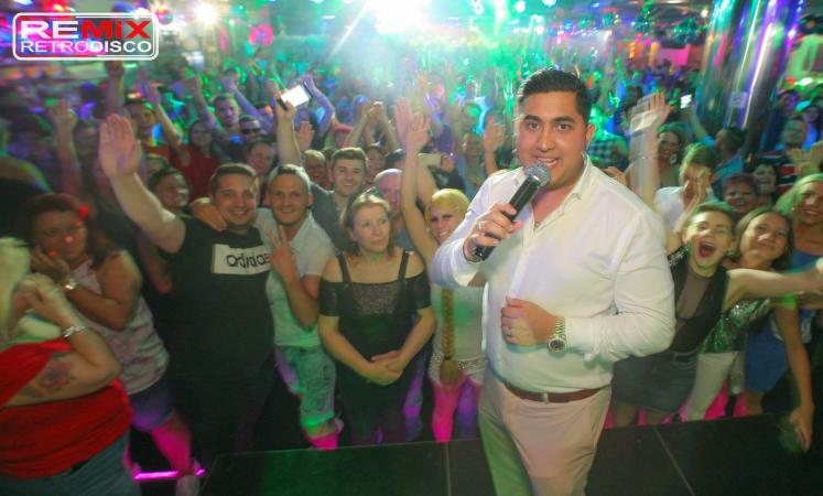 Tiltakozó akció a Remix előtt - kis Grófó fellépett