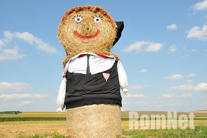 Gárdista szalmabábú